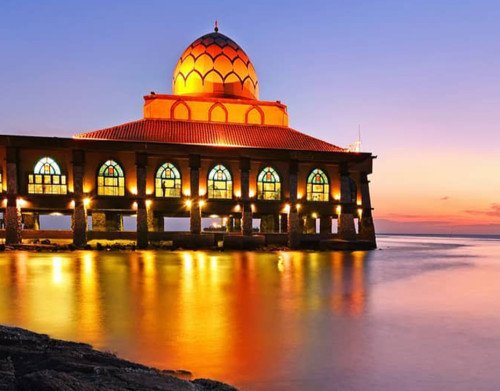 Masjid Al Hussain, Kuala Perlis: Malaysia’s First Floating Mosque