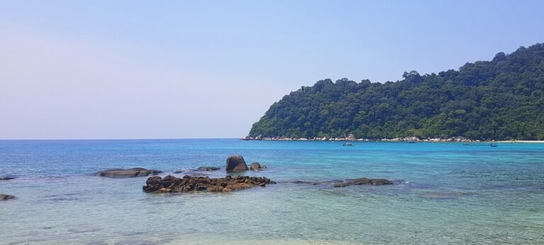 Where Are the Best Places for Snorkeling in Malaysia