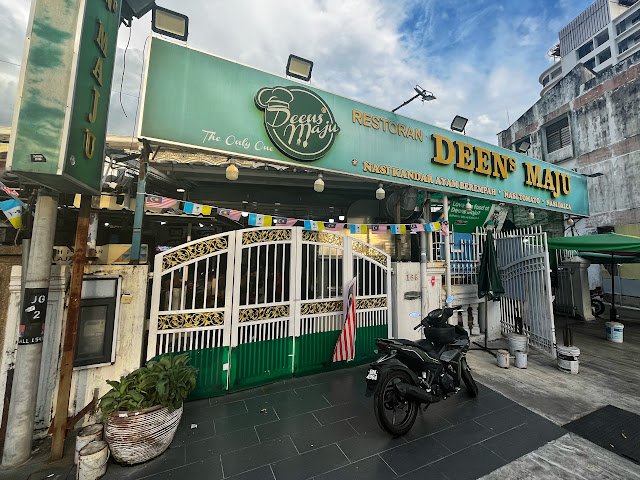 Top 10 Nasi Kandar Spots in Penang