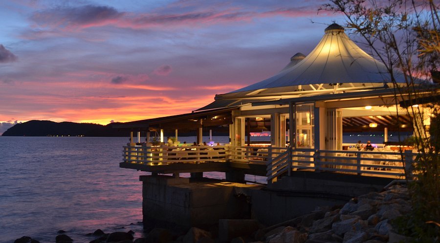 Top 10 Nightlife Spots in Langkawi