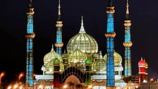 Masjid Kristal Kuala Terengganu – The Sparkling Gem of Islamic Architecture