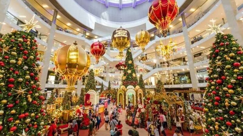 Merry Christmas in Different Languages: The Definitive Global Reference for Christmas