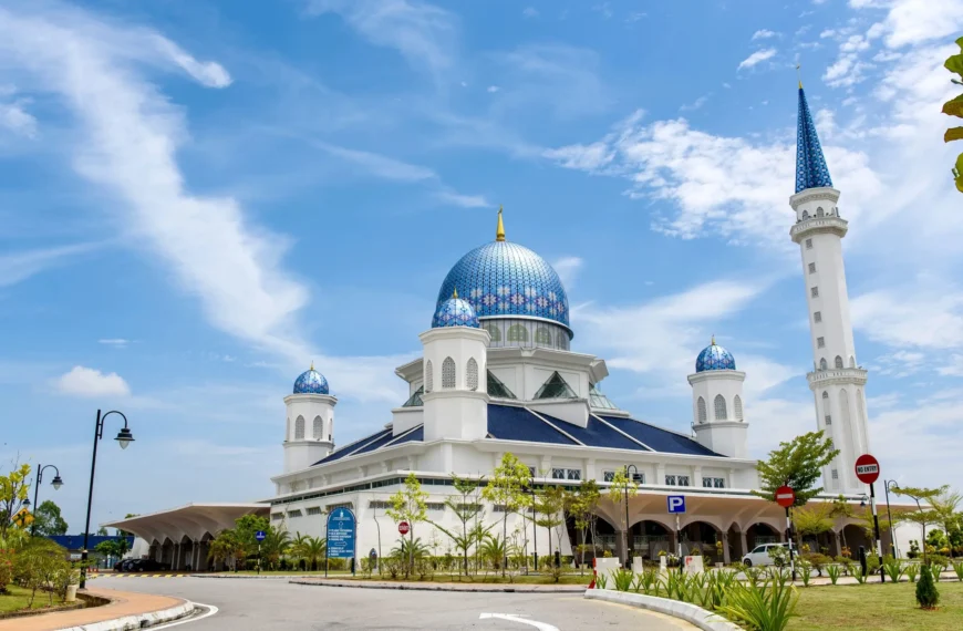 Masjid Abdullah Fahim, Kepala Batas- A Majestic Mosque Honouring a Great Islamic Scholar