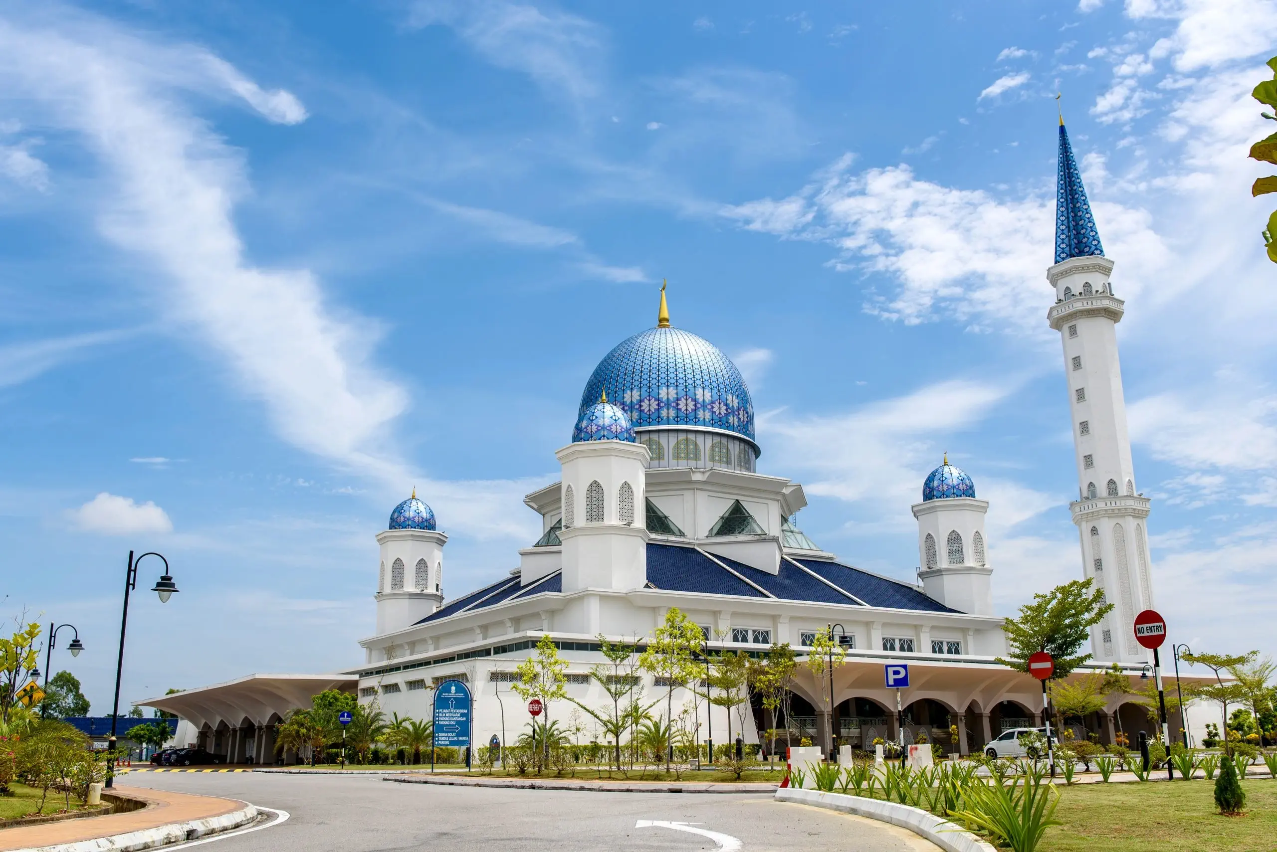 Masjid Abdullah Fahim, Kepala Batas- A Majestic Mosque Honouring a Great Islamic Scholar