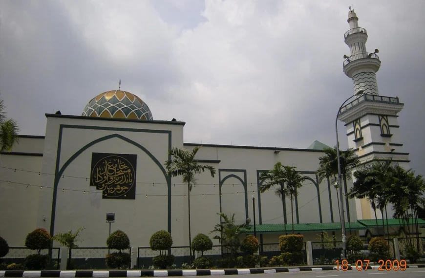 Masjid Jamek Bandar Baru UDA- A Modern Mosque Rooted in Community Spirit