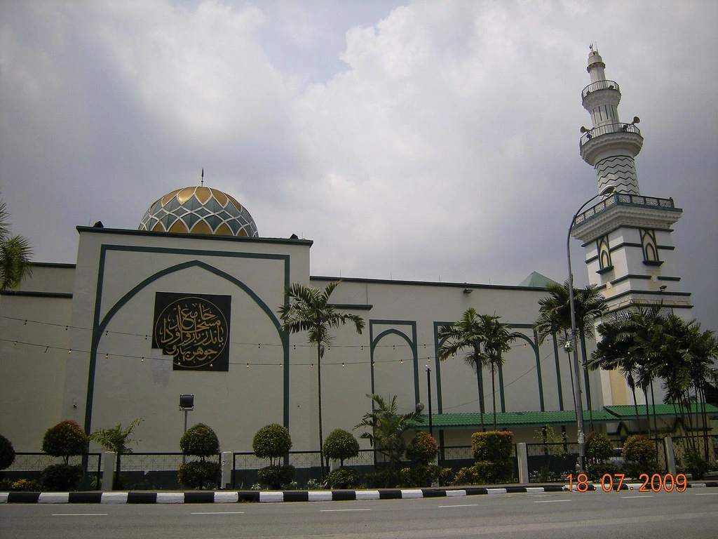 Masjid Jamek Bandar Baru UDA- A Modern Mosque Rooted in Community Spirit