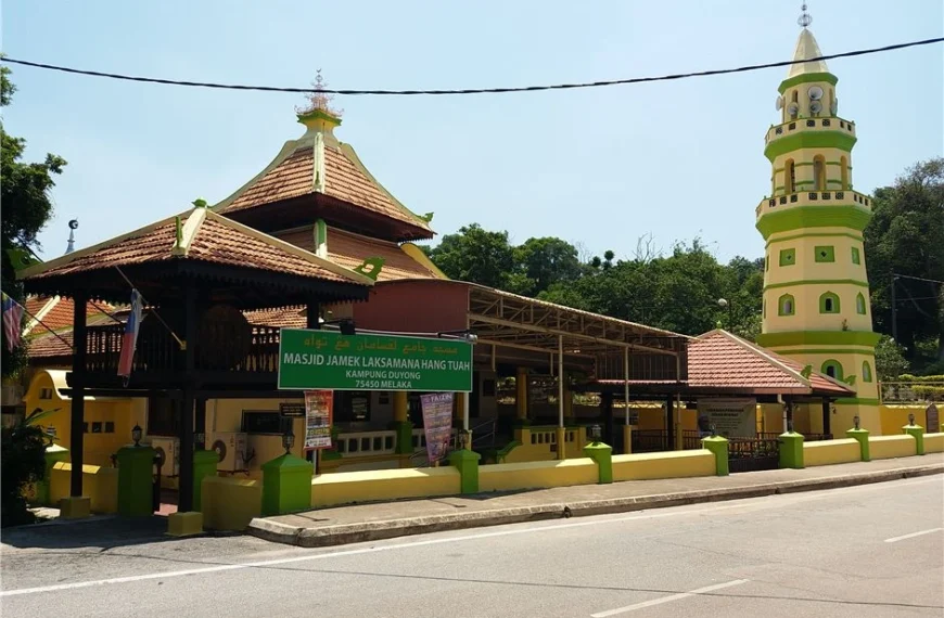 Masjid Jamek Laksamana Hang Tuah, Kampung Duyong- A Symbol of Heritage and Faith in Melaka