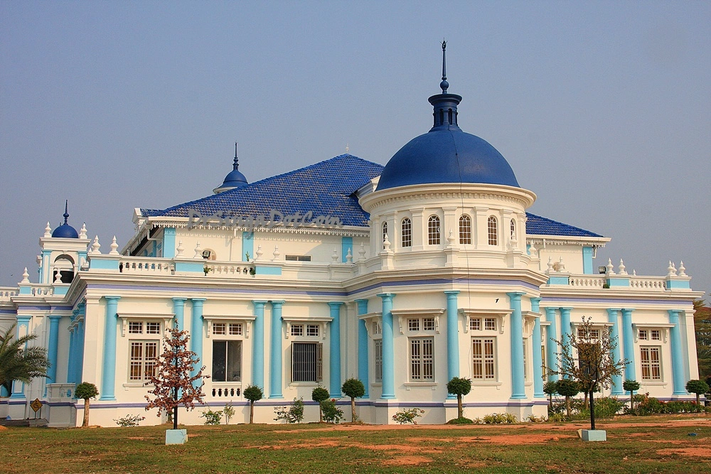 Masjid Jamek Sultan Ibrahim, Muar – A Historic Mosque by the Muar River