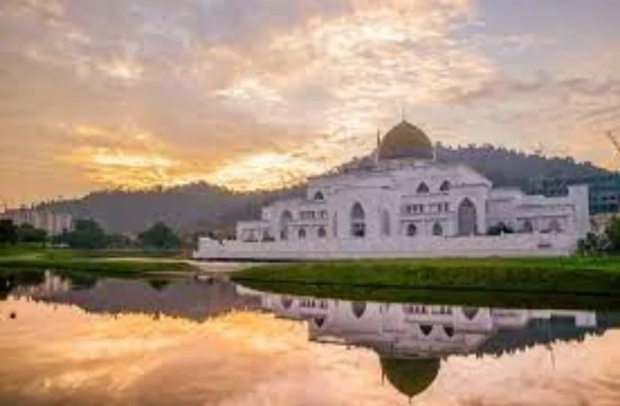 Masjid Sultan Haji Ahmad Shah IIUM – The Spiritual Heart of the International Islamic University Malaysia