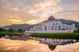 Masjid Sultan Haji Ahmad Shah IIUM – The Spiritual Heart of the International Islamic University Malaysia