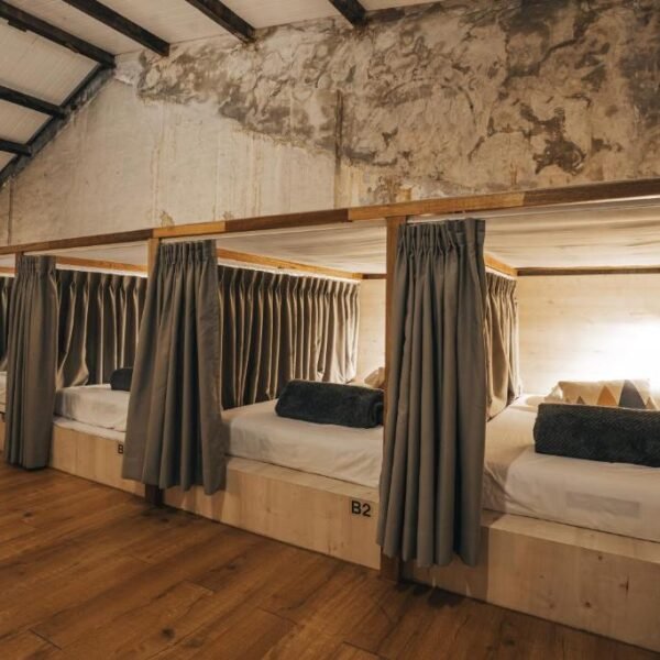 Dé Cafe & Rest House