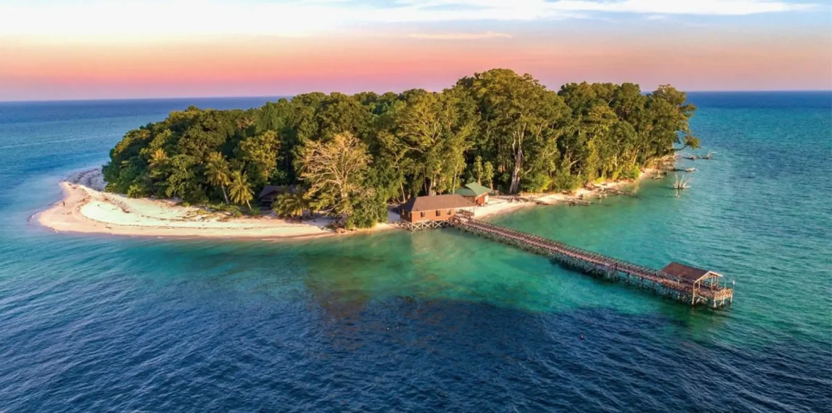Mengalum Island Escape-Snorkeling Adventure & Mengkabong River Cruise from Kota Kinabalu