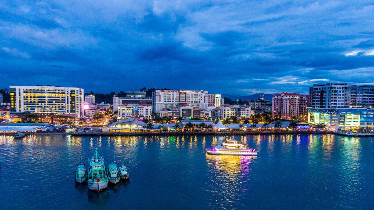 Explore Kota Kinabalu & Kundasang with Tropical Island Hopping