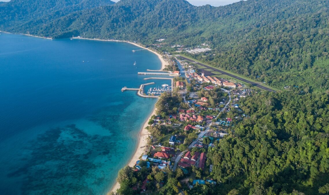 Explore Tioman Island’s Underwater Beauty at Salang Pusaka Resort