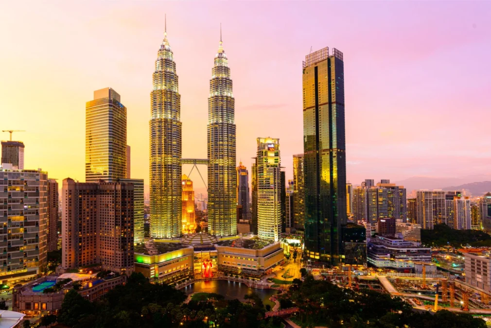 Lawatan Sambil Belajar 4D3N Malaysia Tour Package with City & Cultural Visits