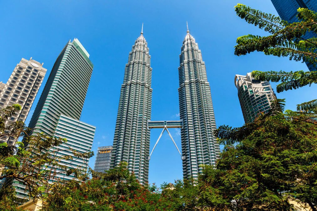 Ultimate Kuala Lumpur City Tour with Heritage & Shopping Experience